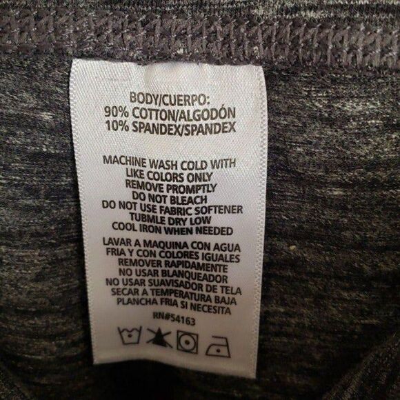 Women's Cropped Leggings Capri Cut Out Yoga Pants Small NWOT - Picture 7 of 8